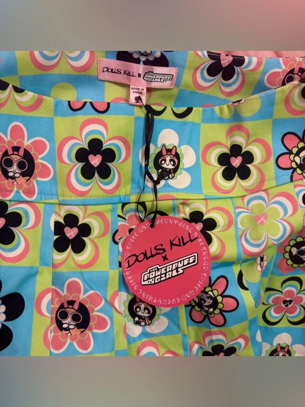 NWT - DOLLS KILL X THE POWERPUFF GIRLS POWER OF THE FLOWER MINI SKIRT
- S or M - Picture 6 of 10